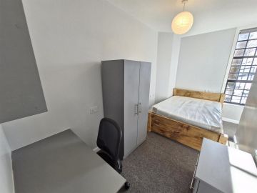 Bath Inn, Robin Hood Street
